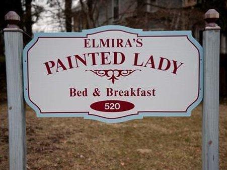 Elmira'S Painted Lady Bed & Breakfast Exterior foto